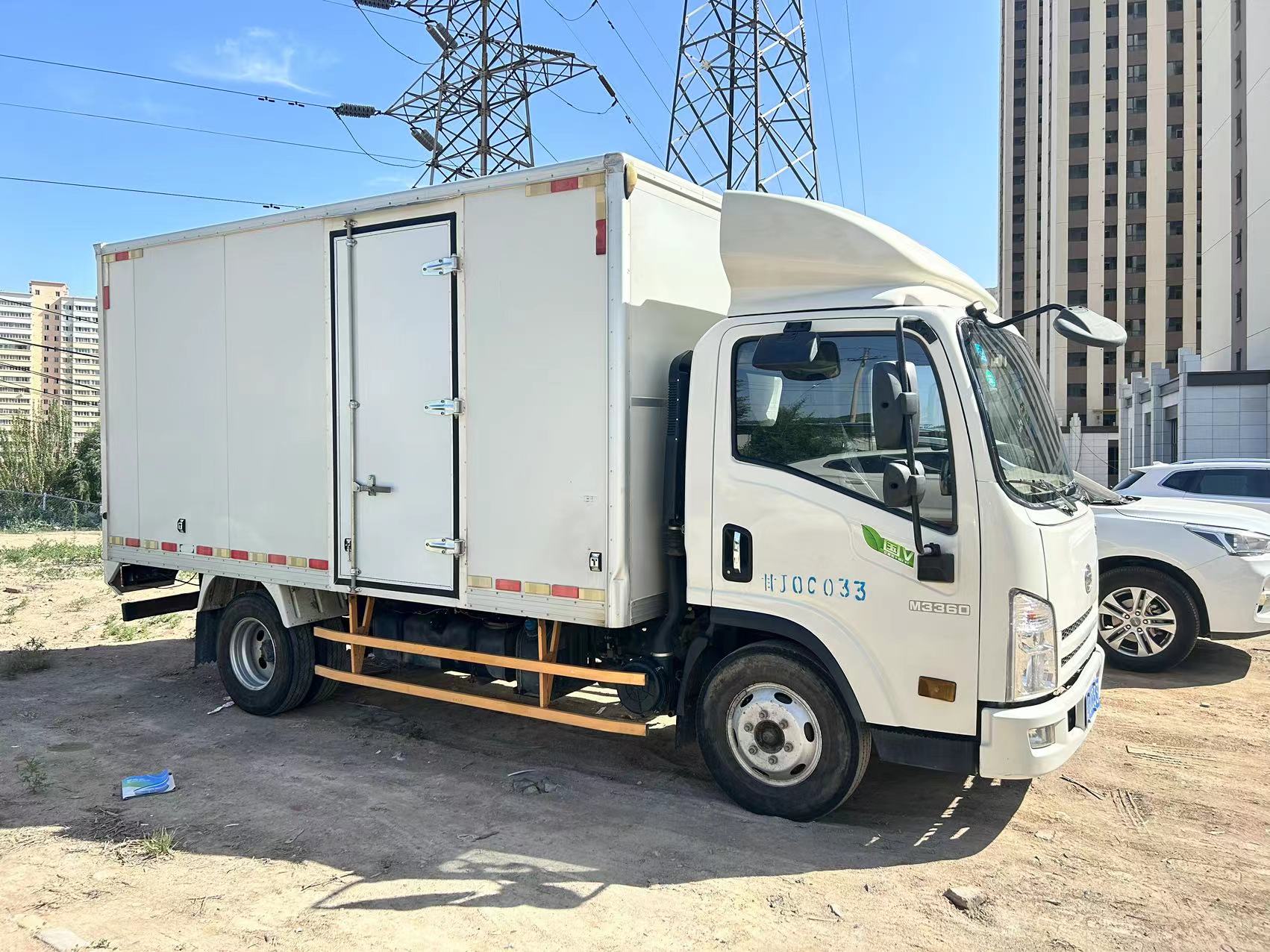 四米二厢式货车