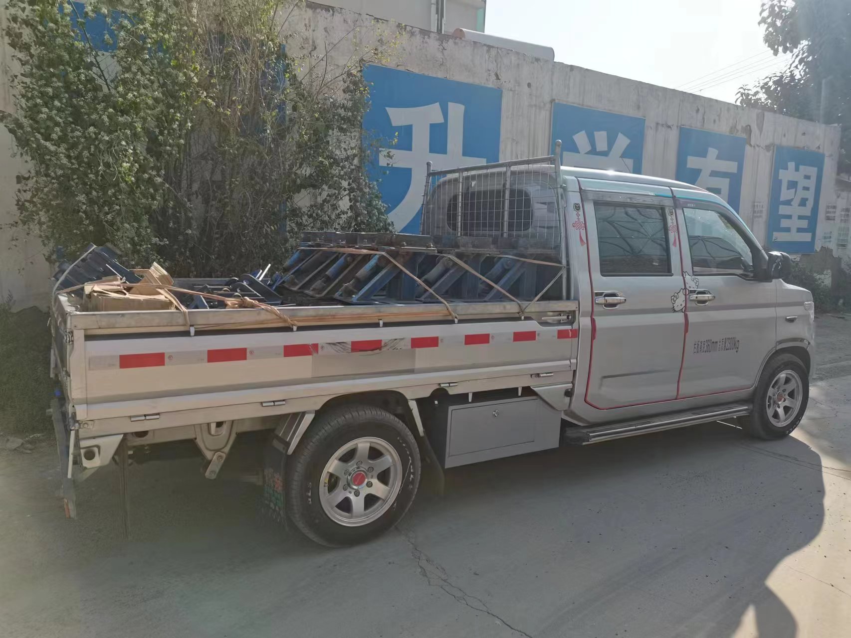 2米5双排微货车